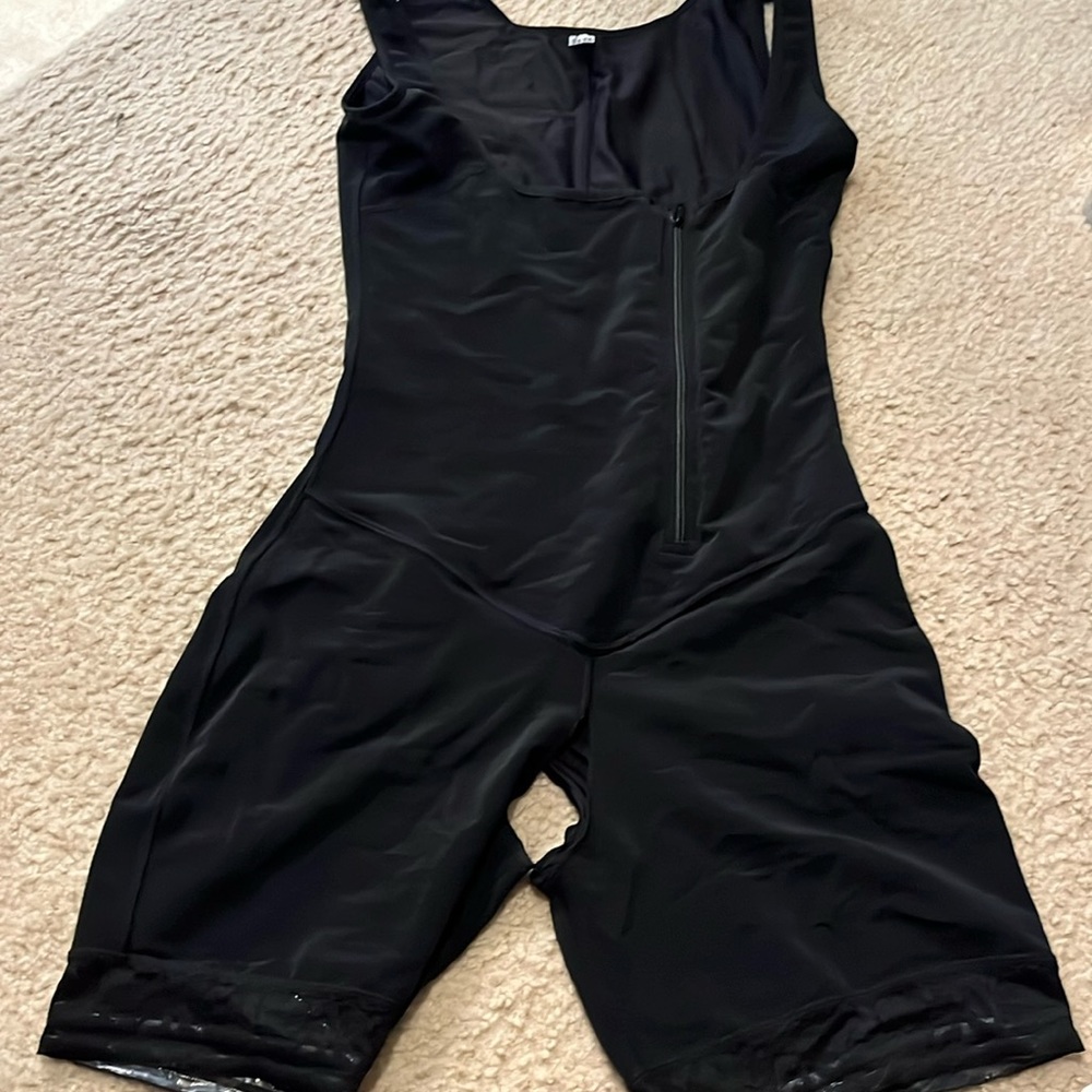 Xl spandex shaper.